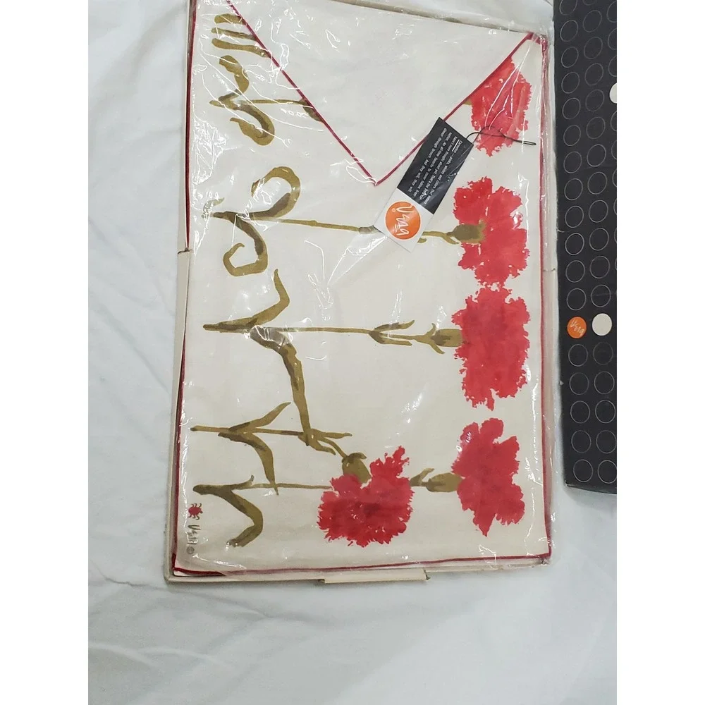 Vintage Vera Neumann Carnation Belgian Linen 8 Piece Table Set Red White 8614